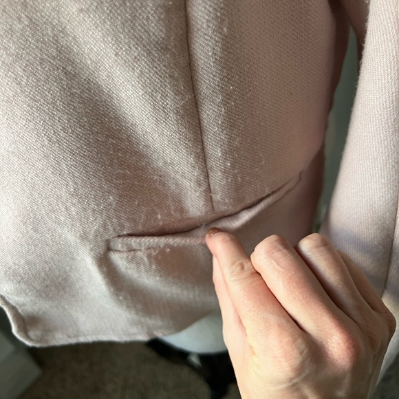 Elevenses scallop breast pink cropped
blazer from Anthropologie Size Small - Picture 4 of 13